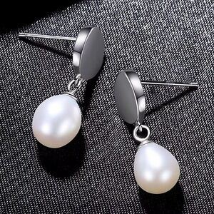 •Luxurious Design 925 Silver Freshwater Pearl Gold Plated Dangle Earrings